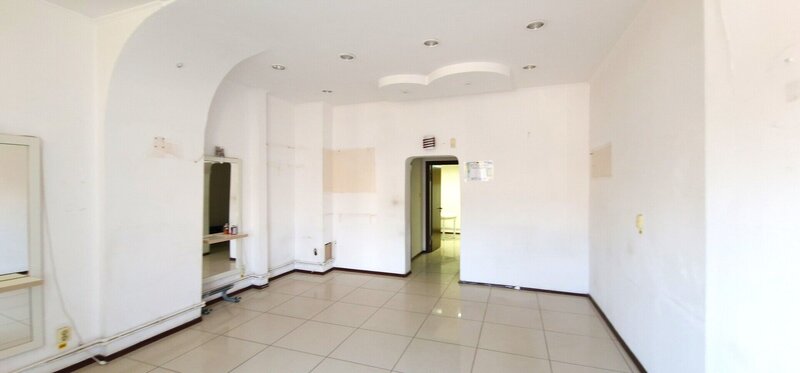 Mihai Bravu, Piata Muncii, spatiu comercial de vanzare,